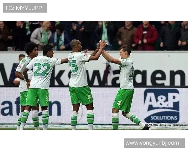 哈雷斯彻迎战狼堡争夺关键三分双方全力以赴力争胜利